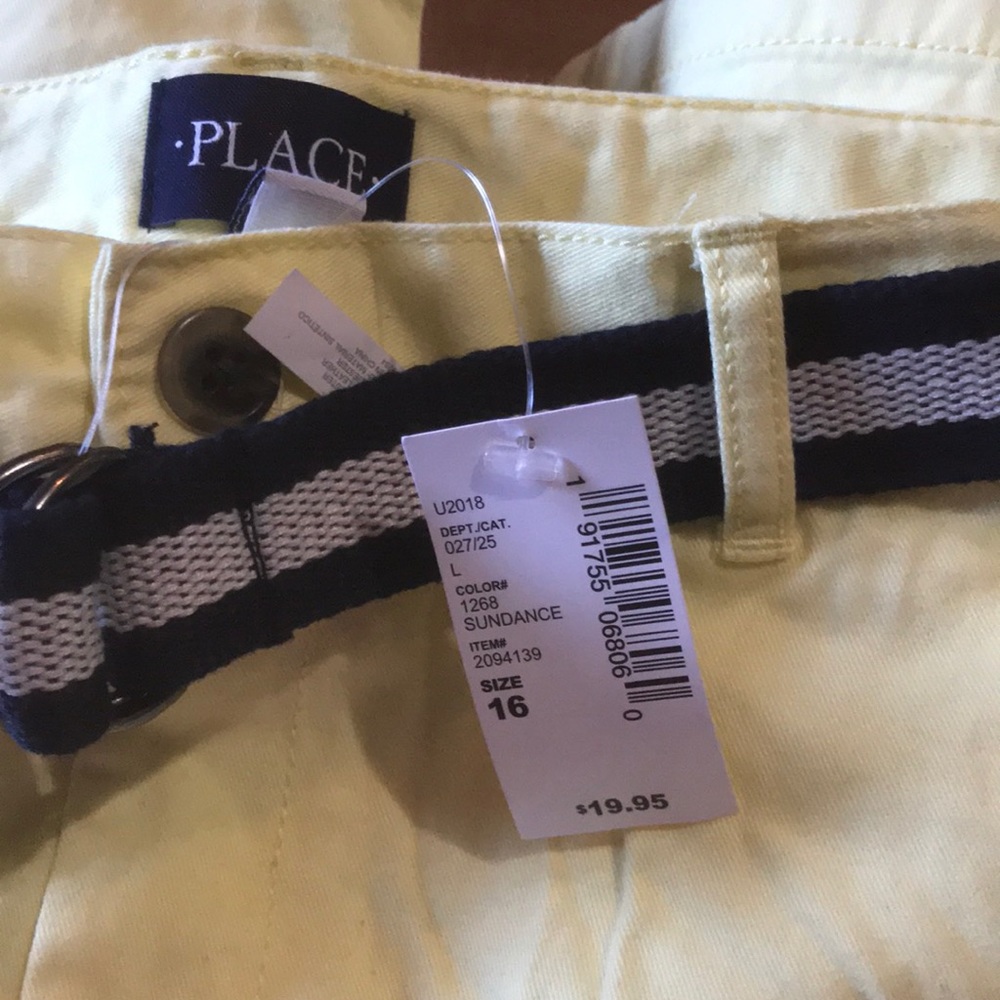 Shorts - Picture 2 of 2